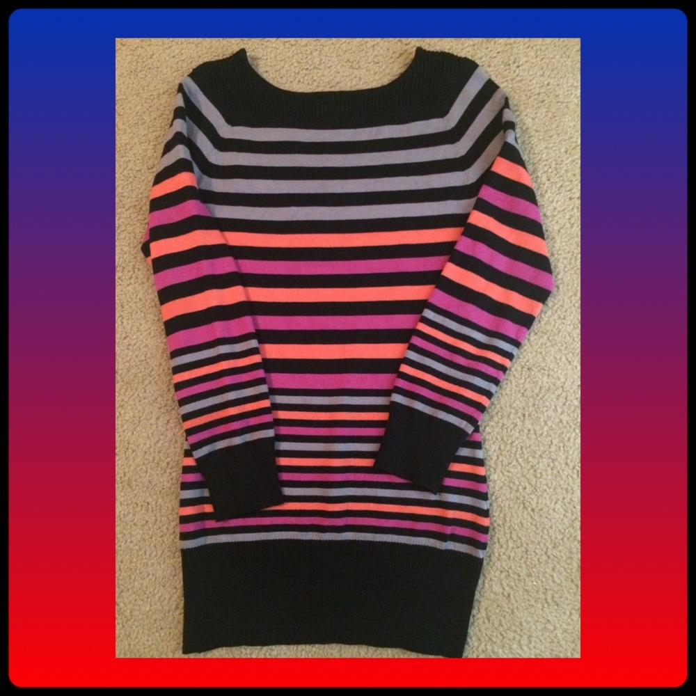 ❄️Just Listed❄️ Comfy Colorful Striped Sweater